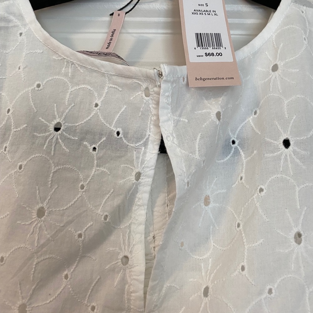 NWT - BCBGeneration Ruched Front Crop Top - Picture 4 of 4